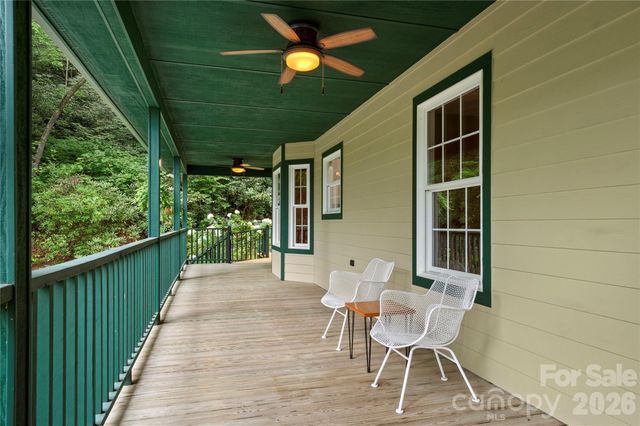 236 Holland Drive, Black Mountain, NC 28711