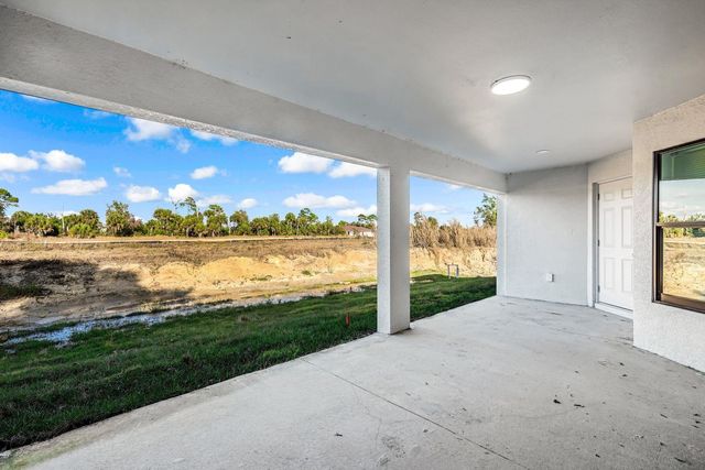 2618 Queen Drive, Lehigh Acres, FL 33971