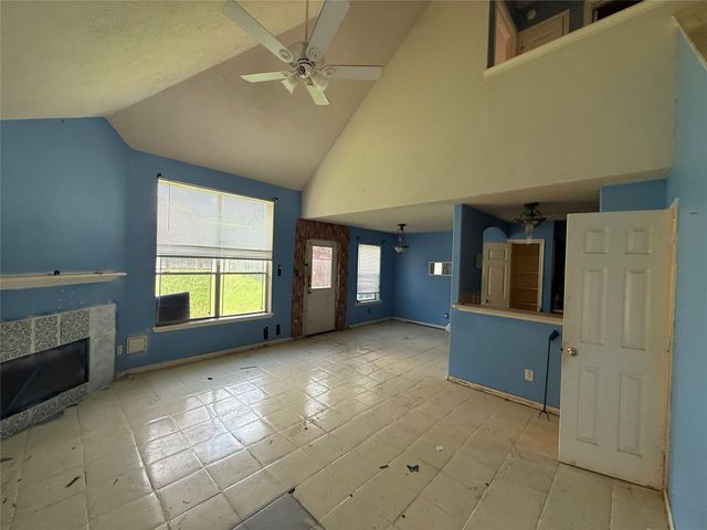 12823 Glorywhite Court, Houston, TX 77034