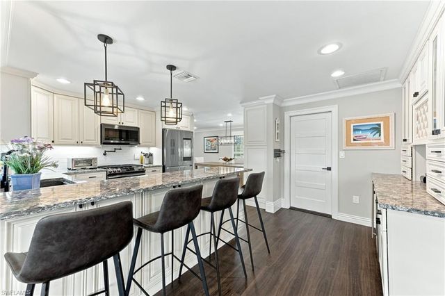 580 Tripoli CT, Marco Island, FL 34145