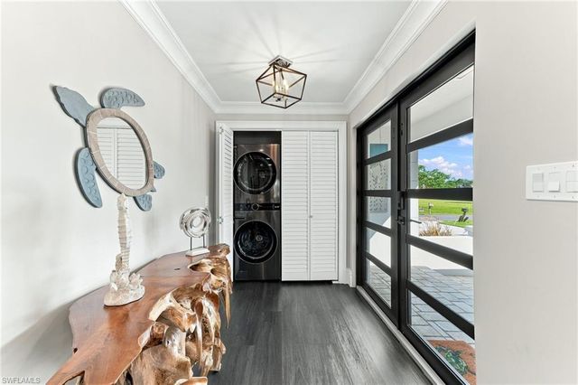 580 Tripoli CT, Marco Island, FL 34145