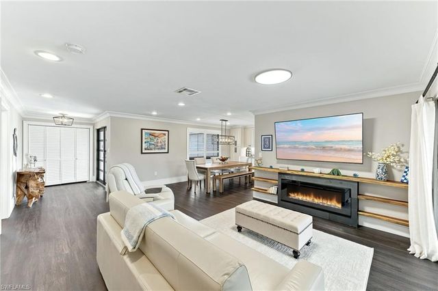 580 Tripoli CT, Marco Island, FL 34145