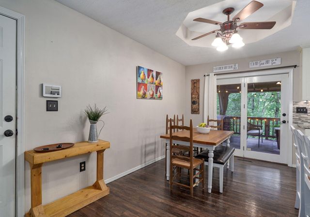 2412 W Azalea Road, Nixa, MO 65714