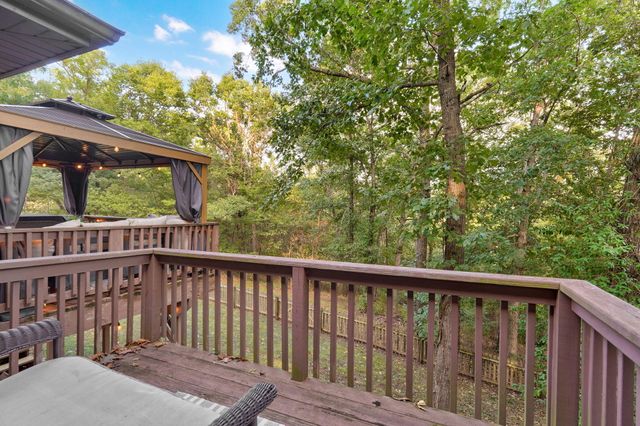 2412 W Azalea Road, Nixa, MO 65714