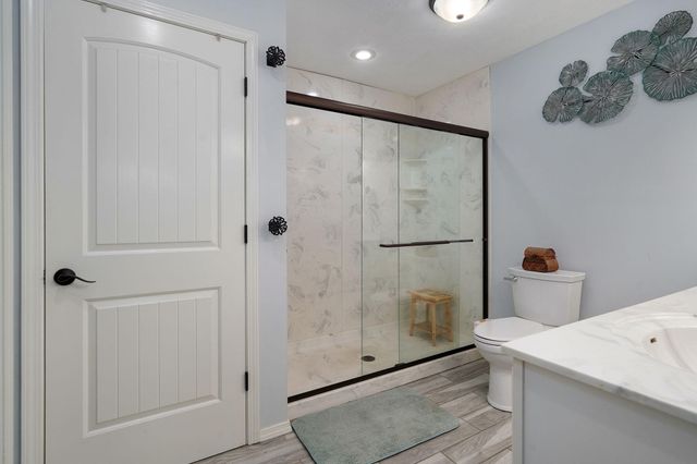 2412 W Azalea Road, Nixa, MO 65714
