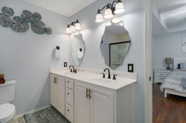 2412 W Azalea Road, Nixa, MO 65714