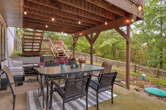2412 W Azalea Road, Nixa, MO 65714