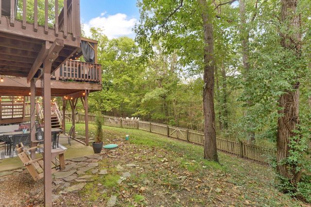 2412 W Azalea Road, Nixa, MO 65714