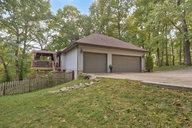 2412 W Azalea Road, Nixa, MO 65714