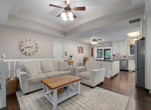 2412 W Azalea Road, Nixa, MO 65714