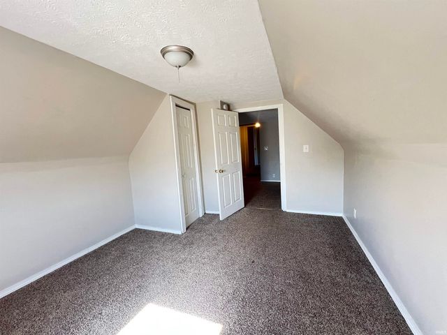 1008 W 1st Street, Muncie, IN 47305