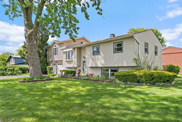 4403 Maple Court, Rolling Meadows, IL 60008
