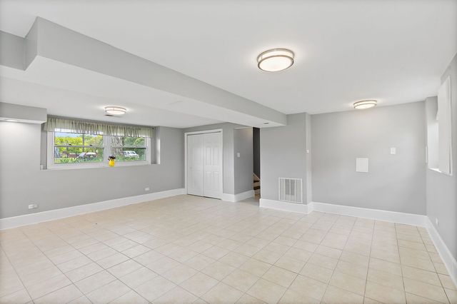 4403 Maple Court, Rolling Meadows, IL 60008