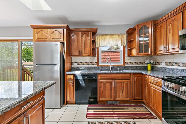 4403 Maple Court, Rolling Meadows, IL 60008