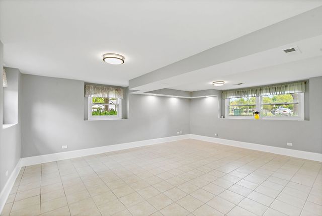 4403 Maple Court, Rolling Meadows, IL 60008