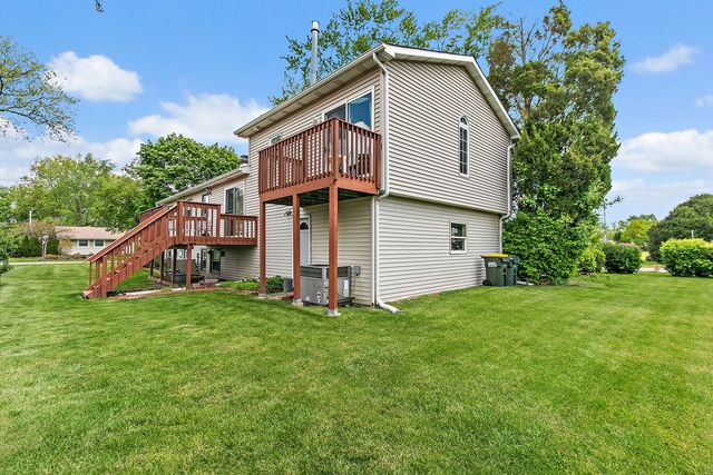 4403 Maple Court, Rolling Meadows, IL 60008