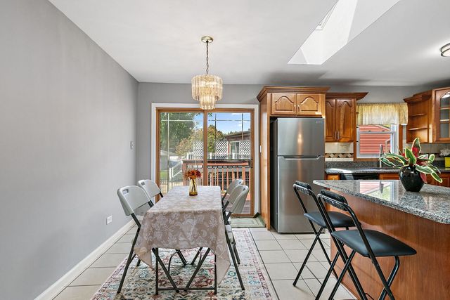 4403 Maple Court, Rolling Meadows, IL 60008
