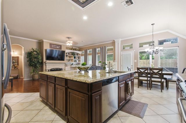 377 Verano DR, Kyle, TX 78640