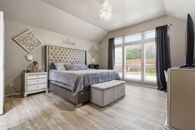 377 Verano DR, Kyle, TX 78640