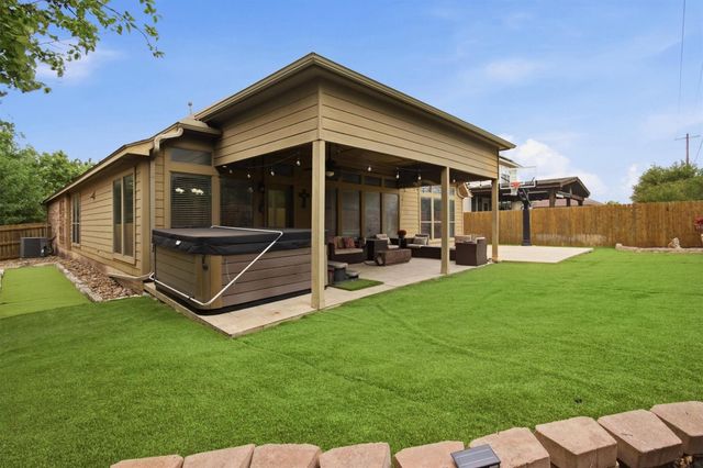 377 Verano DR, Kyle, TX 78640