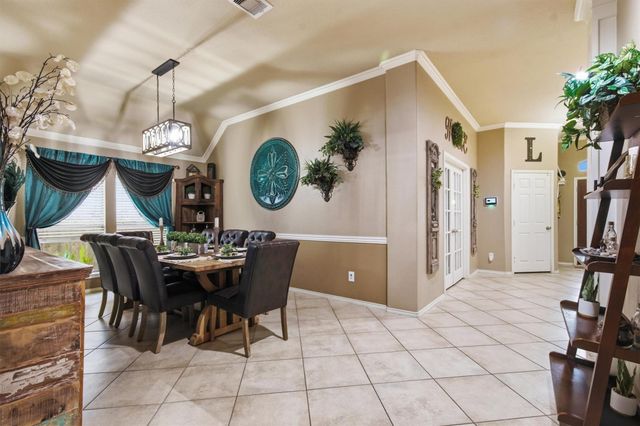 377 Verano DR, Kyle, TX 78640