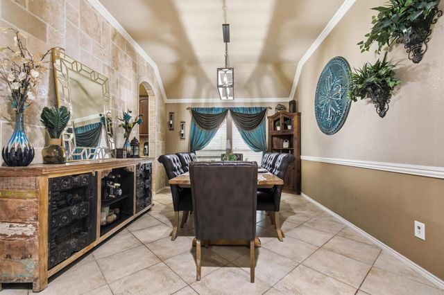 377 Verano DR, Kyle, TX 78640