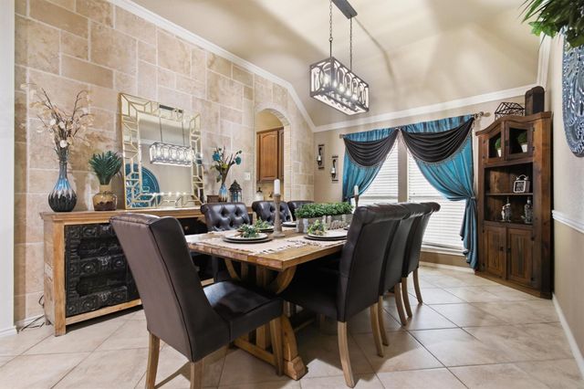 377 Verano DR, Kyle, TX 78640