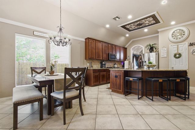 377 Verano DR, Kyle, TX 78640
