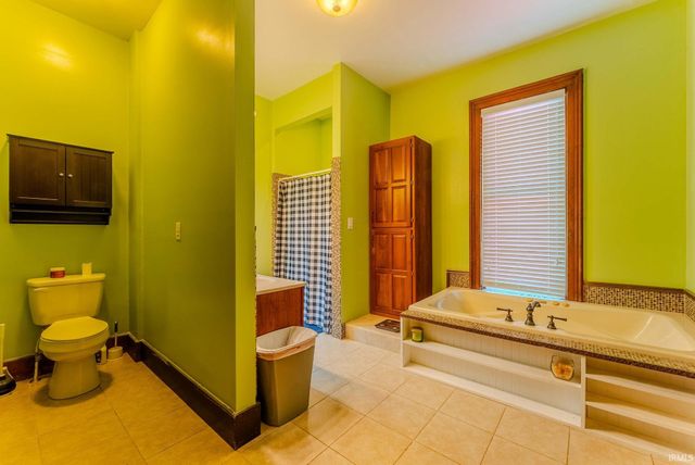 305 Manchester Avenue, Wabash, IN 46992