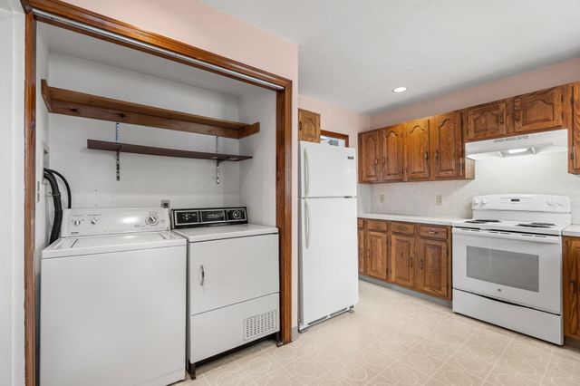 7 Enfield Road, Winthrop, MA 02152