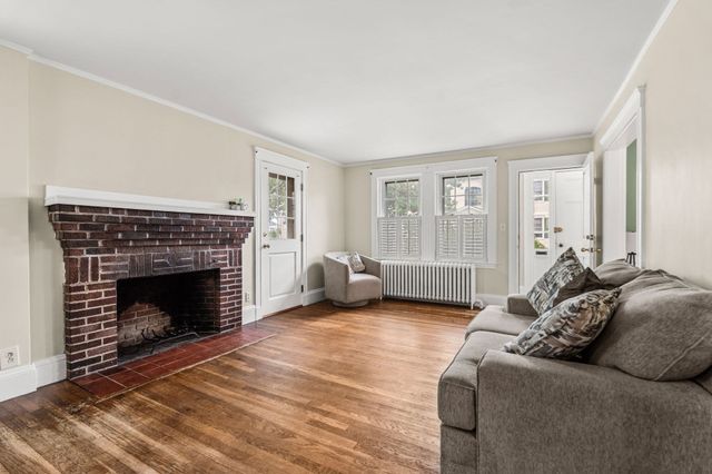 7 Enfield Road, Winthrop, MA 02152