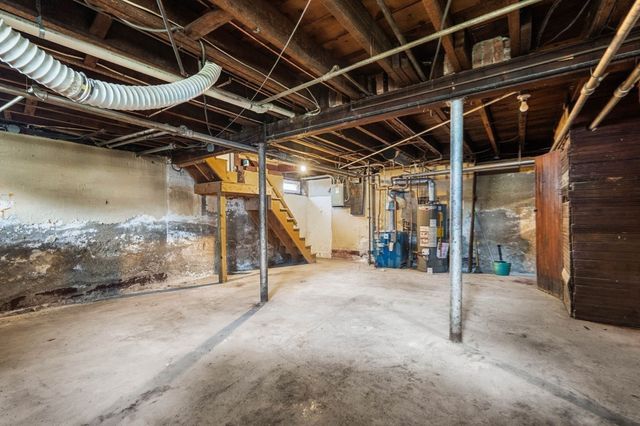 7 Enfield Road, Winthrop, MA 02152