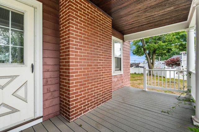 7 Enfield Road, Winthrop, MA 02152