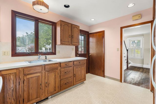 7 Enfield Road, Winthrop, MA 02152