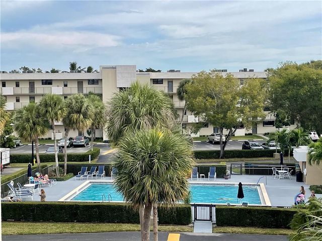 2460 Deer Creek Country Club Boulevard 408-A, Deerfield Beach, FL 33442