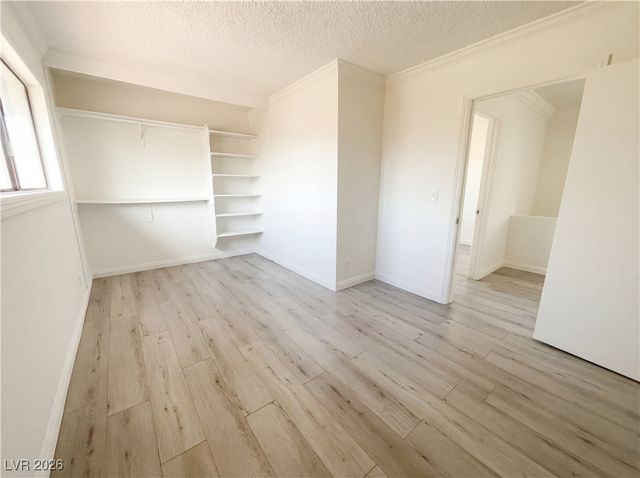 5097 Village Drive, Las Vegas, NV 89142