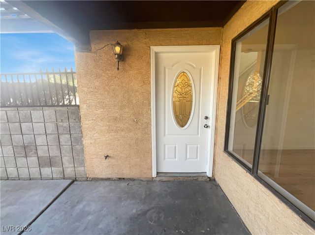 5097 Village Drive, Las Vegas, NV 89142