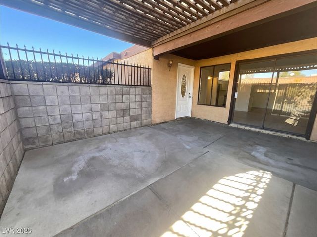 5097 Village Drive, Las Vegas, NV 89142