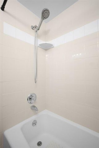 605 SW 7th Street, Moore, OK 73160
