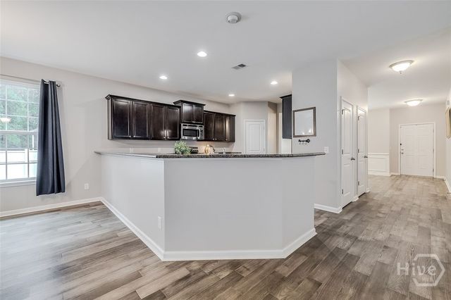 807 Hyacinth Circle, Guyton, GA 31312