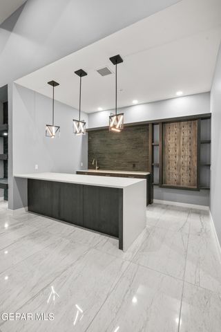840 West Gate Drive, El Paso, TX 79932