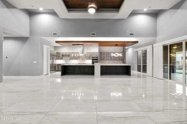 840 West Gate Drive, El Paso, TX 79932