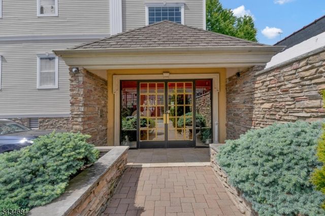 445 Van Houten Ave 109, Passaic City, NJ 07055
