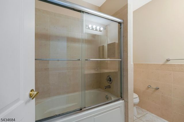 445 Van Houten Ave 109, Passaic City, NJ 07055