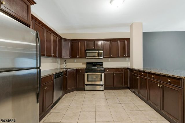 445 Van Houten Ave 109, Passaic City, NJ 07055