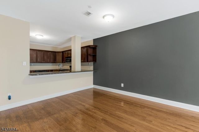 445 Van Houten Ave 109, Passaic City, NJ 07055