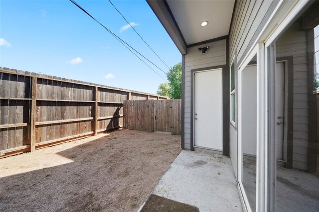 2807 Wichita St Street, Houston, TX 77004
