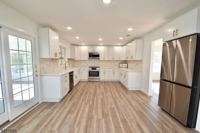 13 Apple Ridge Rd, Vernon Twp., NJ 07461