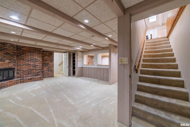 1304 S 30TH Street, Quincy, IL 62301