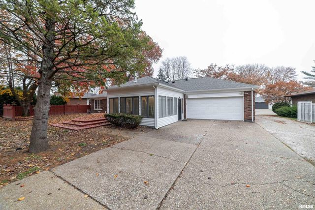 1304 S 30TH Street, Quincy, IL 62301